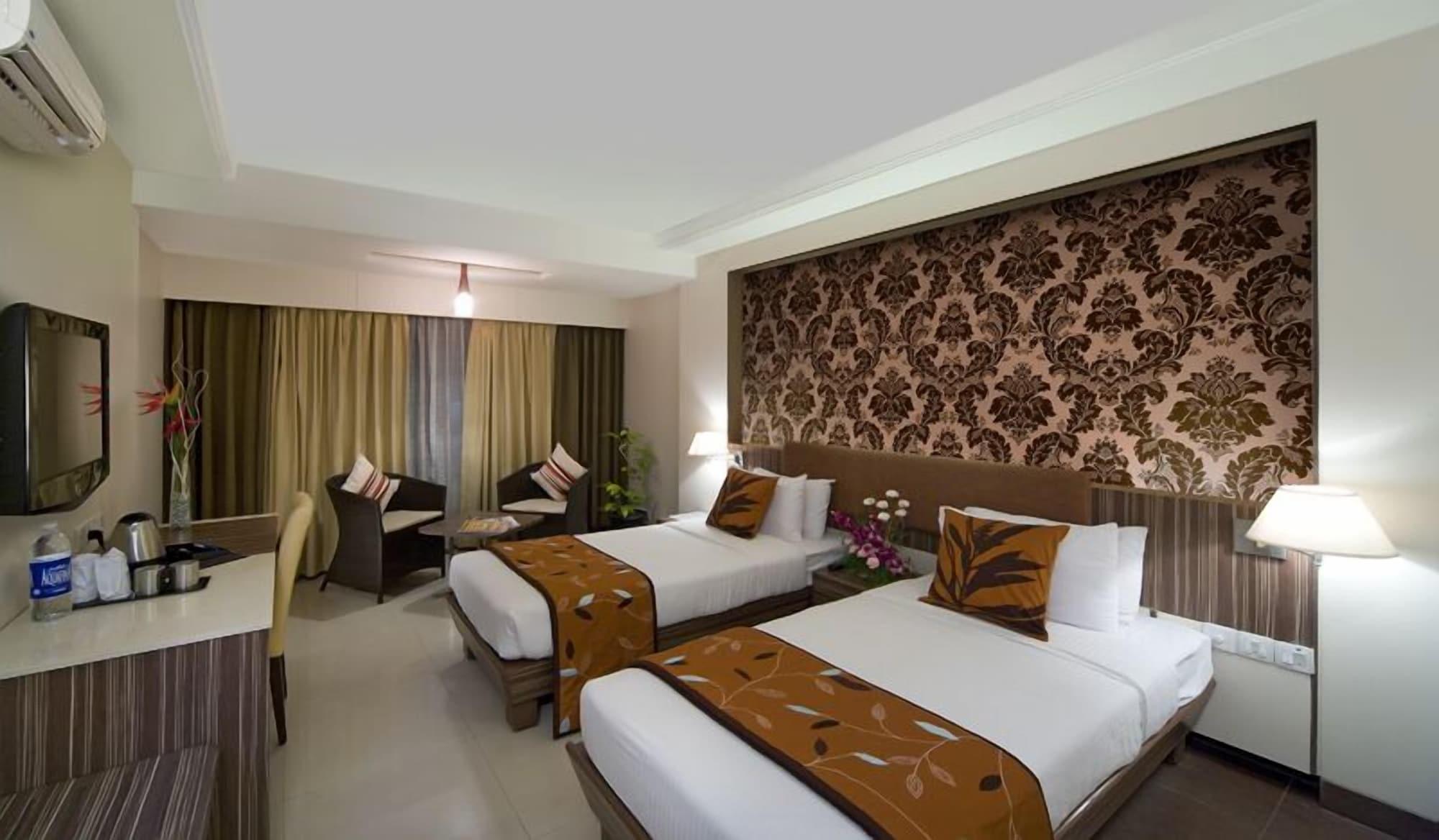 Kapila Business Hotel Pune Extérieur photo