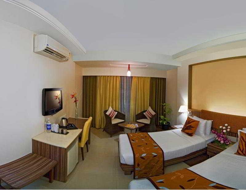 Kapila Business Hotel Pune Extérieur photo